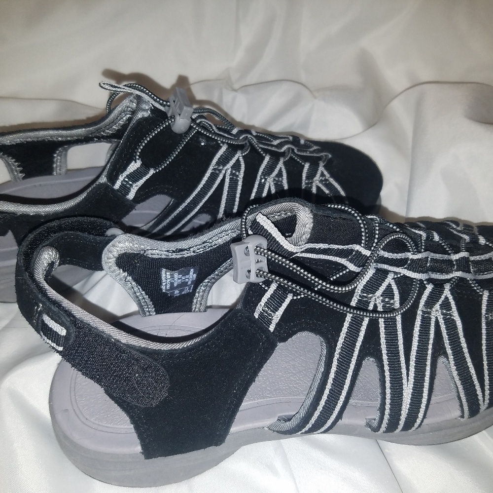 Sandals - Picture 3 of 5
